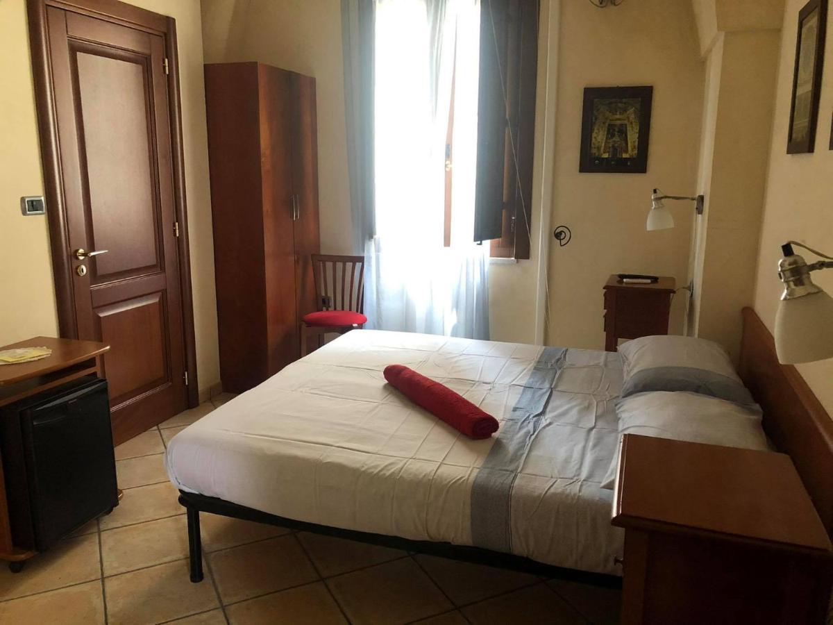 Mini Hotel Peperoncino Palace 2 Ракале Екстериор снимка